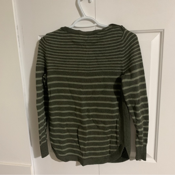 REITMANS Green Striped Sweater Sz-XS - Picture 3 of 7